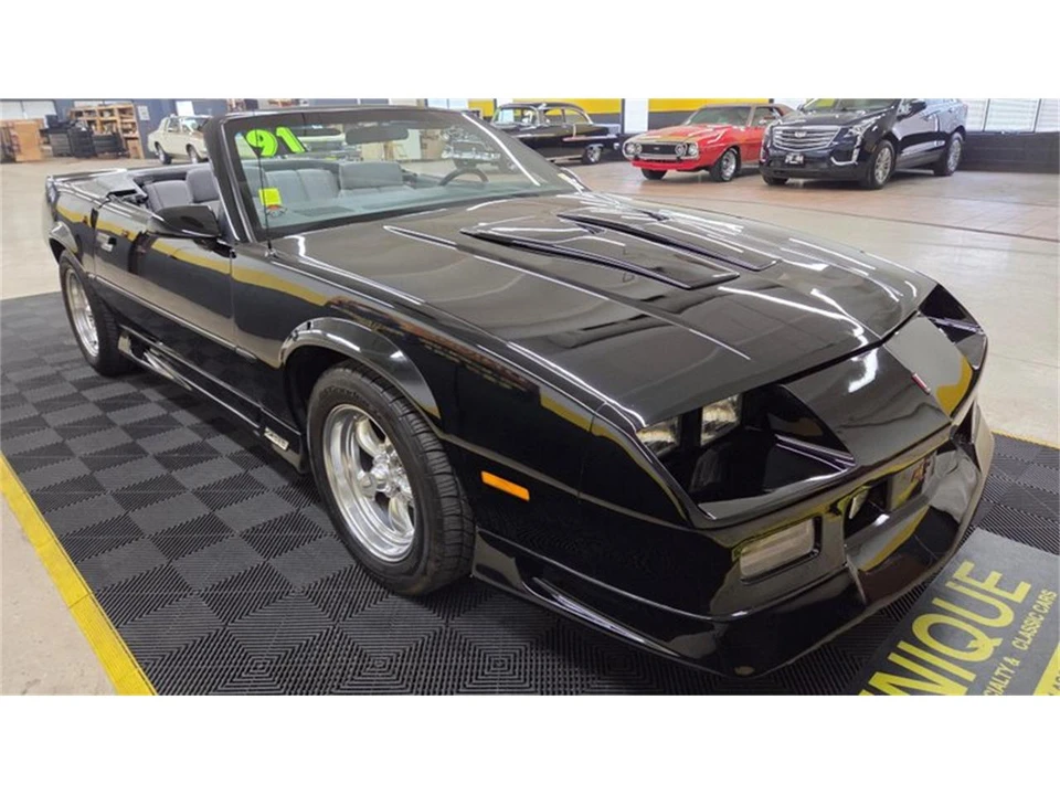 1991 Chevrolet Camaro IROC-Z & Z28 3rd Gen - Image 3 of 31