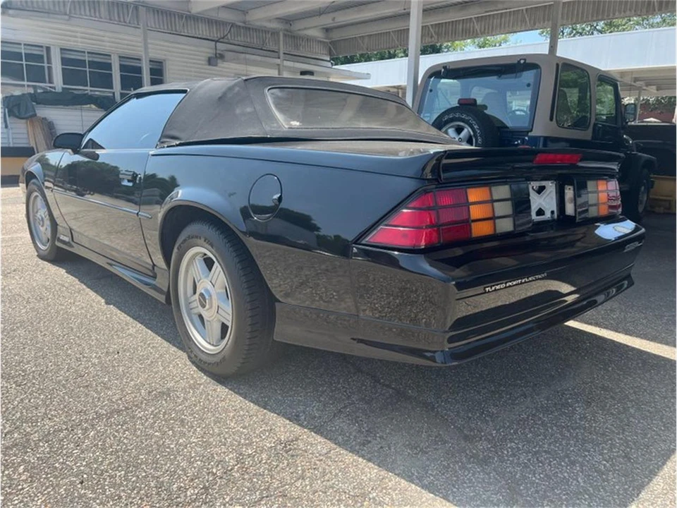 1991 Chevrolet Camaro IROC-Z & Z28 3rd Gen - Image 22 of 31