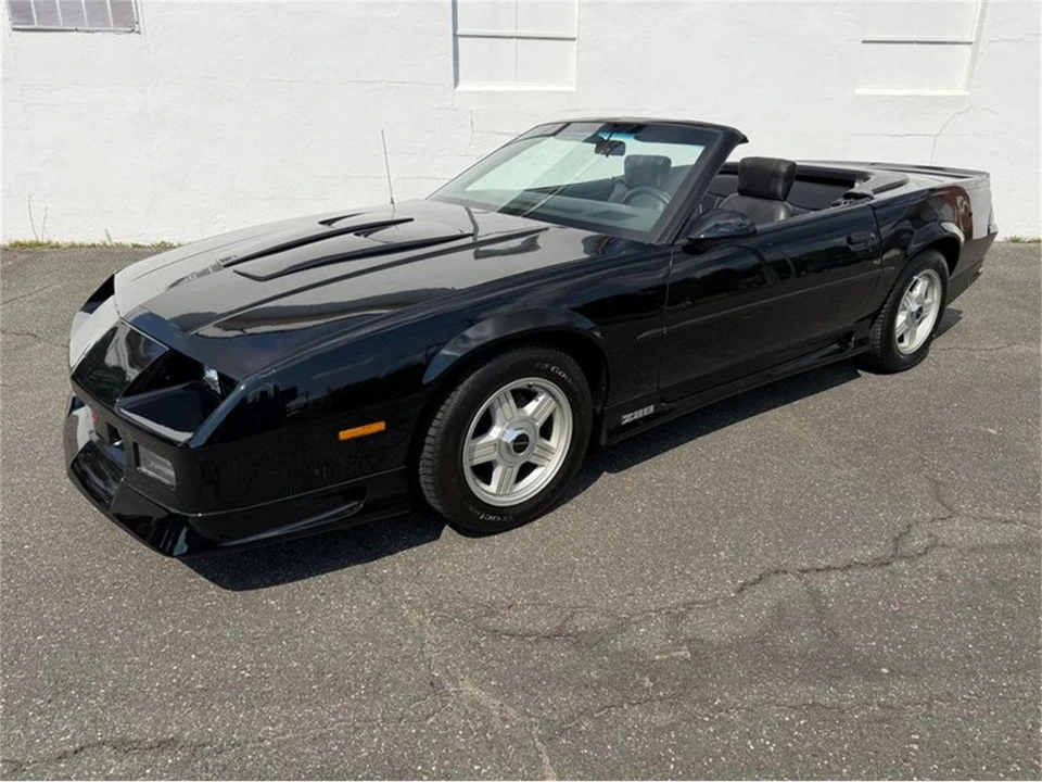 1991 Chevrolet Camaro IROC-Z & Z28 3rd Gen - Image 3 of 31