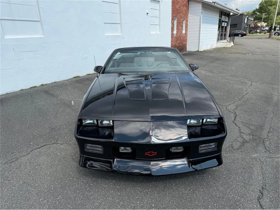1991 Chevrolet Camaro IROC-Z & Z28 3rd Gen - Image 19 of 31