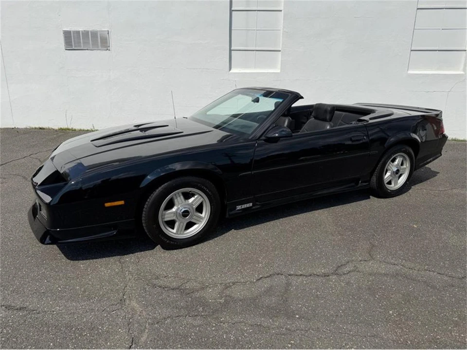 1991 Chevrolet Camaro IROC-Z & Z28 3rd Gen - Image 4 of 31