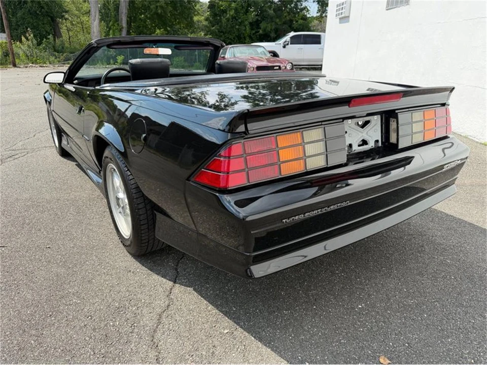 1991 Chevrolet Camaro IROC-Z & Z28 3rd Gen - Image 8 of 31