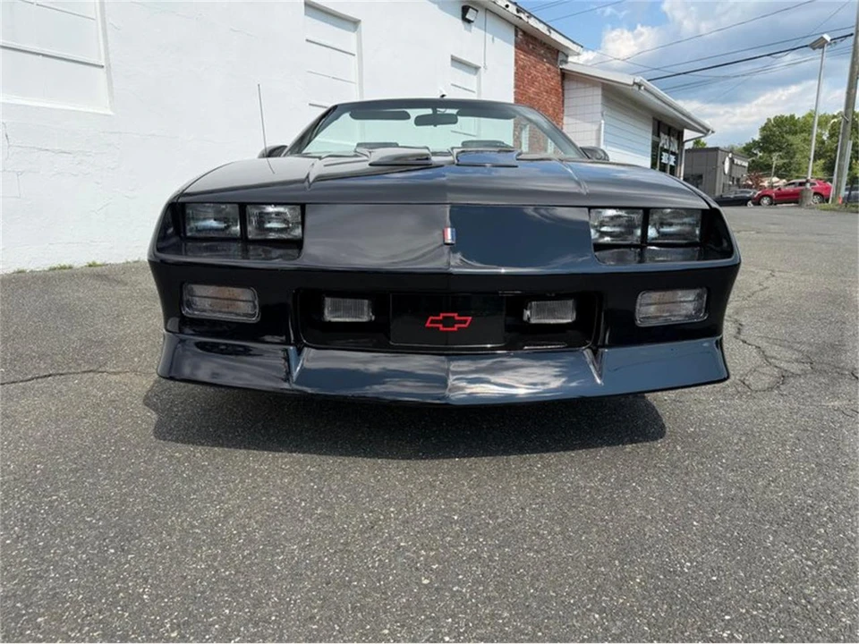 1991 Chevrolet Camaro IROC-Z & Z28 3rd Gen - Image 18 of 31