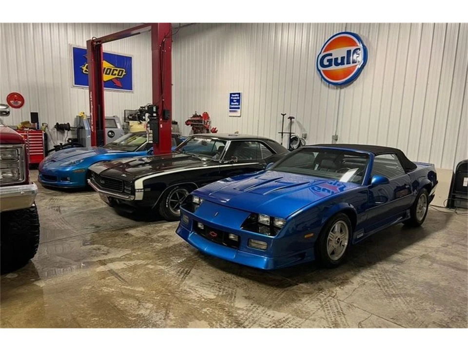 1991 Chevrolet Camaro IROC-Z & Z28 3rd Gen - Image 3 of 7