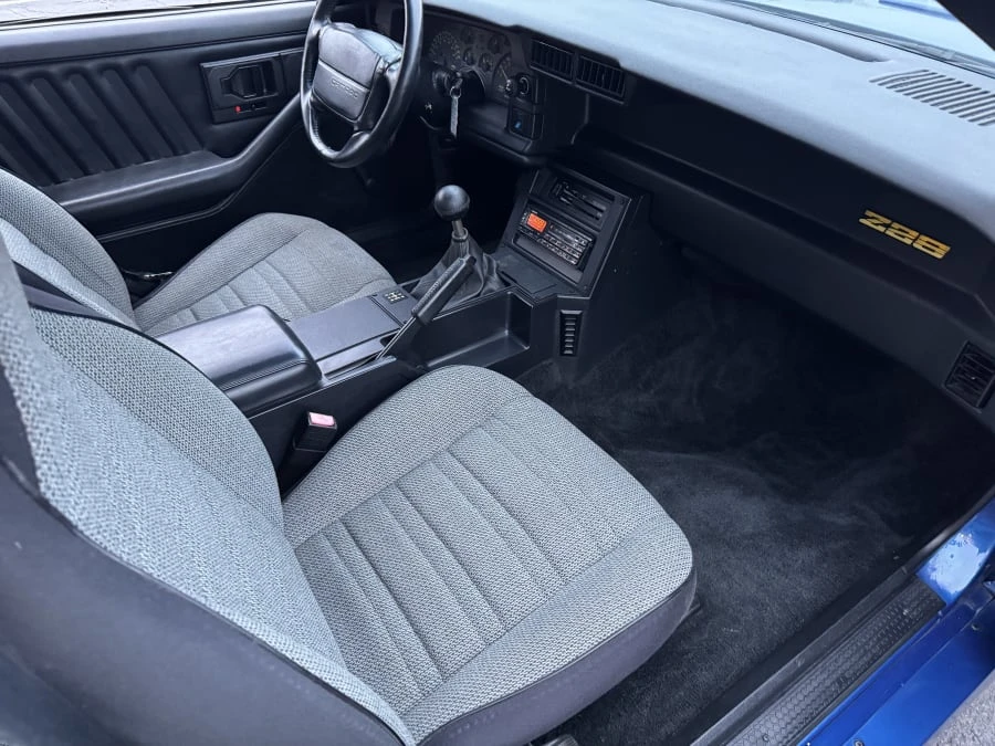 1991 Chevrolet Camaro IROC-Z & Z28 3rd Gen - Image 7 of 9