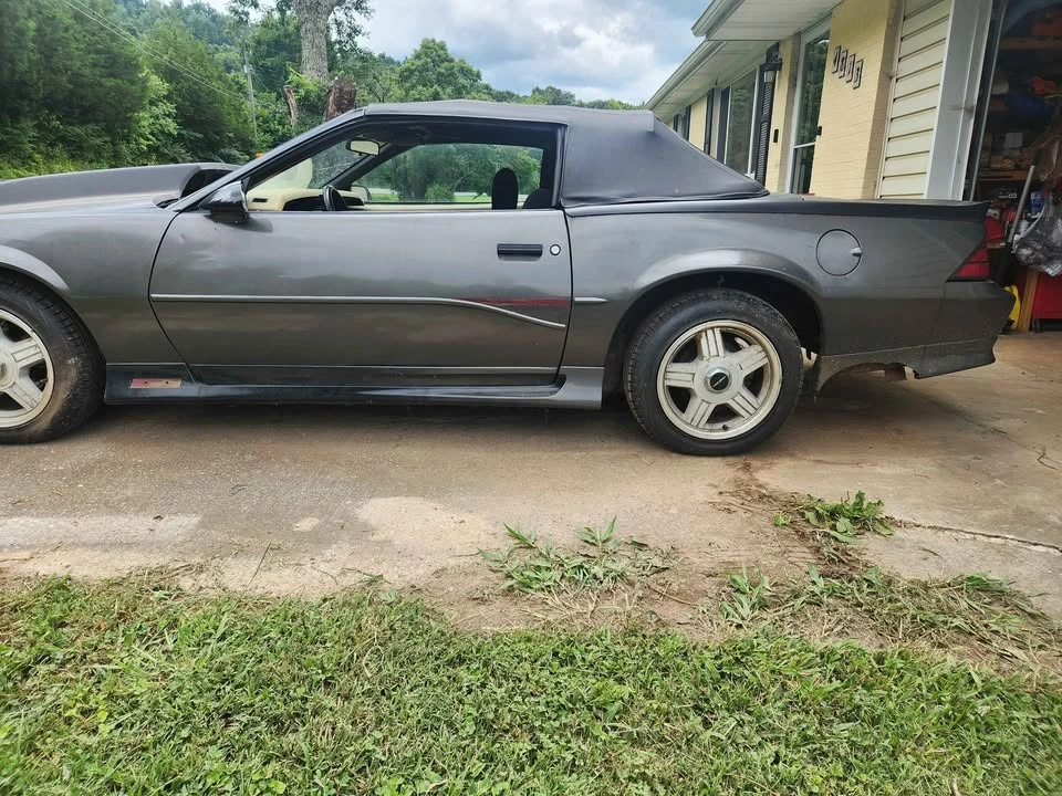 1991 Chevrolet Camaro IROC-Z & Z28 3rd Gen - Image 4 of 6