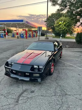 1991 Chevrolet Camaro Z28 Convertible 2D
