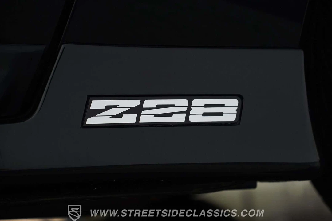 1991 Chevrolet Camaro IROC-Z & Z28 3rd Gen - Image 19 of 25