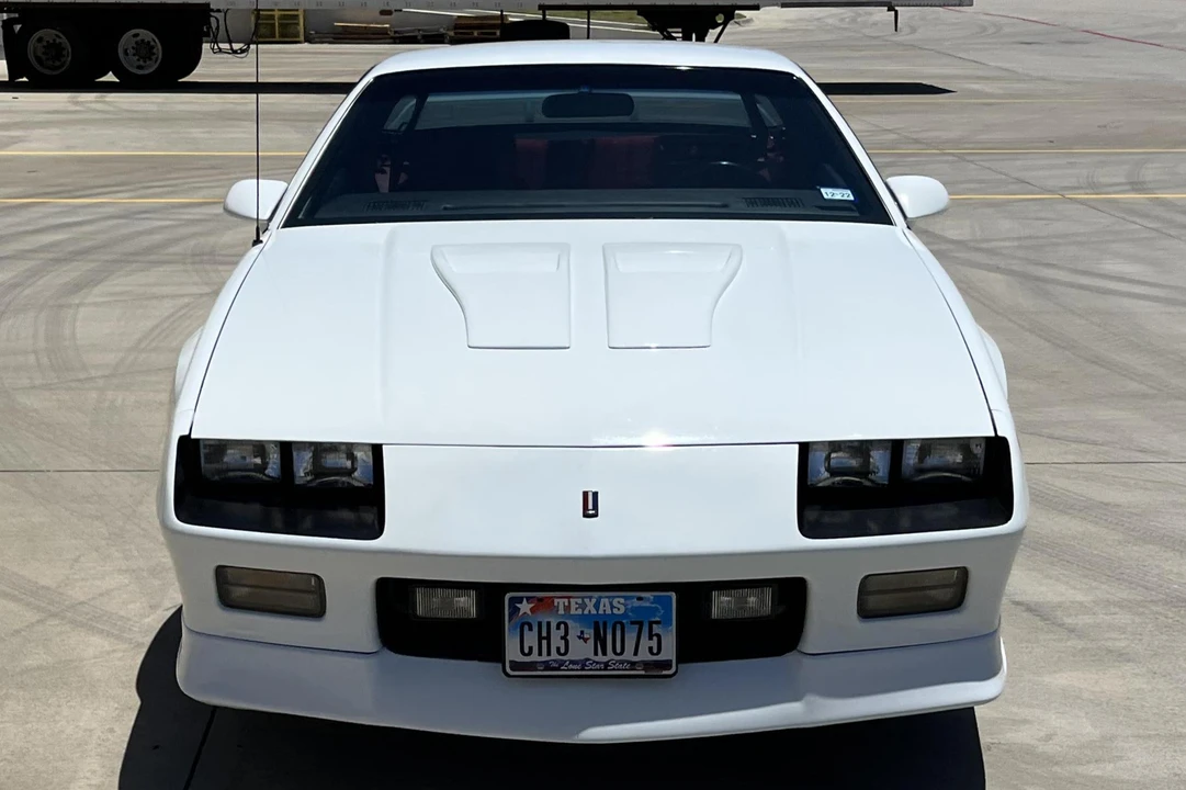 1991 Chevrolet Camaro IROC-Z & Z28 3rd Gen - Image 2 of 31
