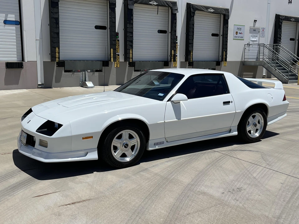 1991 Chevrolet Camaro IROC-Z & Z28 3rd Gen - Image 11 of 31