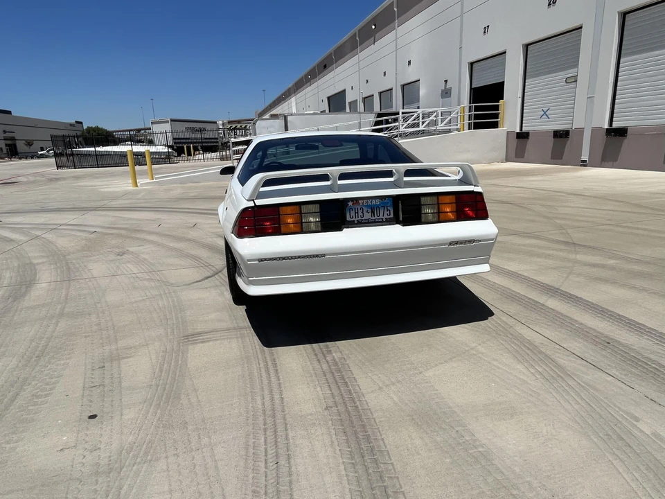 1991 Chevrolet Camaro IROC-Z & Z28 3rd Gen - Image 23 of 31
