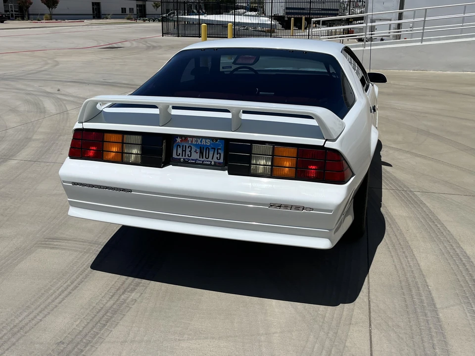 1991 Chevrolet Camaro IROC-Z & Z28 3rd Gen - Image 25 of 31