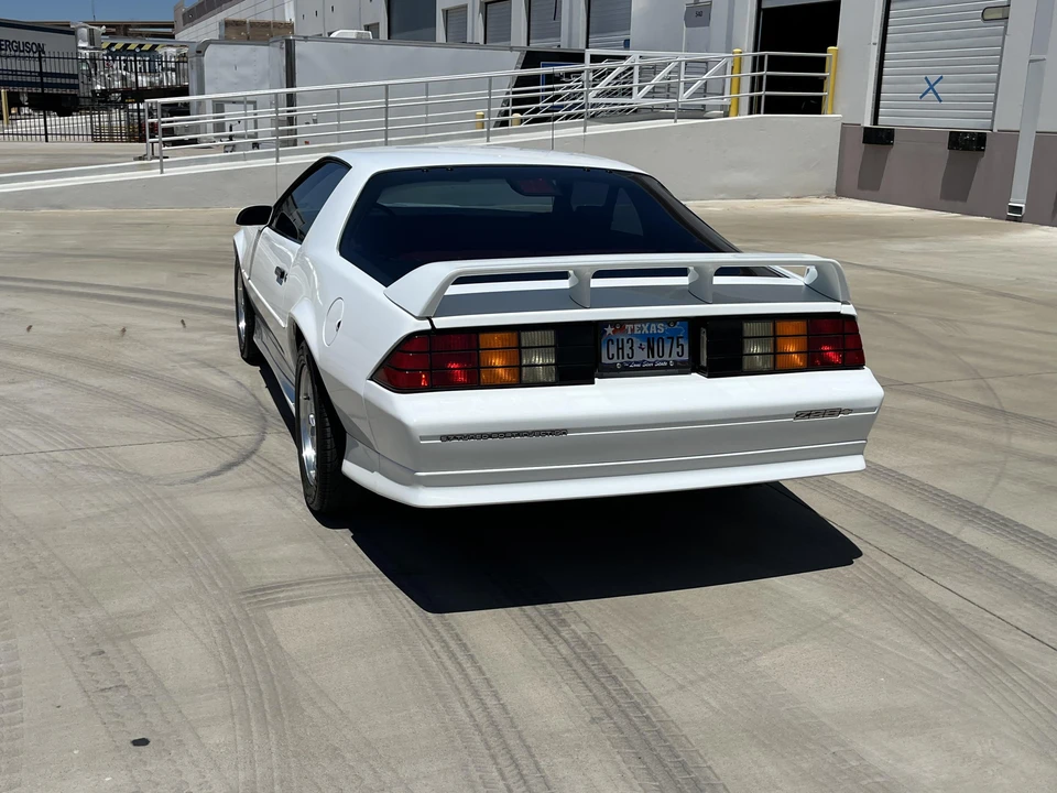 1991 Chevrolet Camaro IROC-Z & Z28 3rd Gen - Image 22 of 31