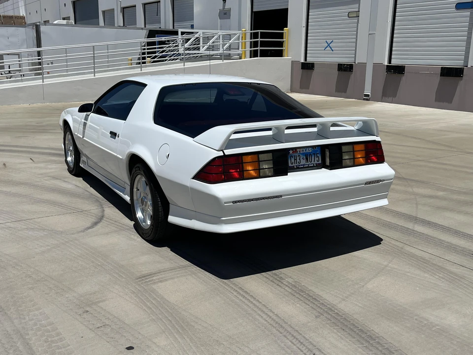 1991 Chevrolet Camaro IROC-Z & Z28 3rd Gen - Image 21 of 31