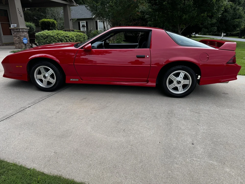 1991 Chevrolet Camaro IROC-Z & Z28 3rd Gen - Image 6 of 31