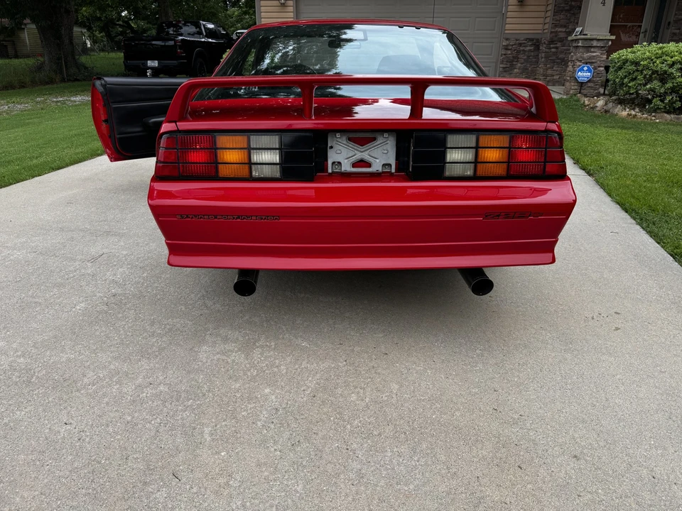 1991 Chevrolet Camaro IROC-Z & Z28 3rd Gen - Image 22 of 31