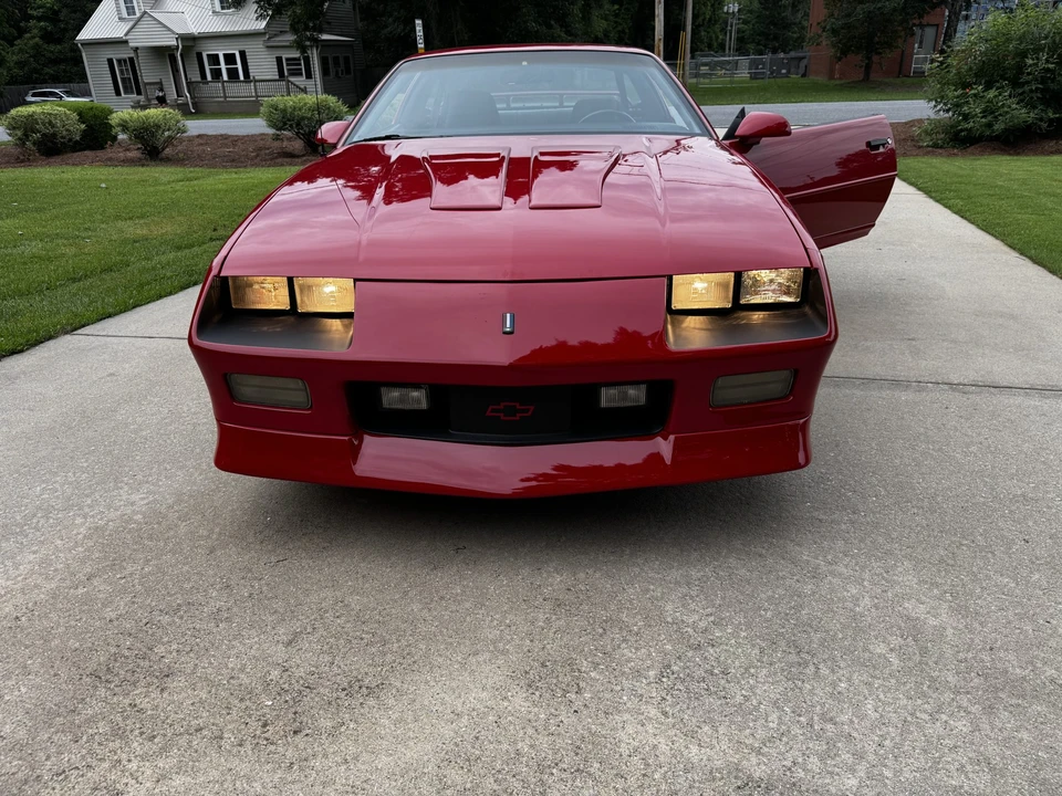 1991 Chevrolet Camaro IROC-Z & Z28 3rd Gen - Image 21 of 31