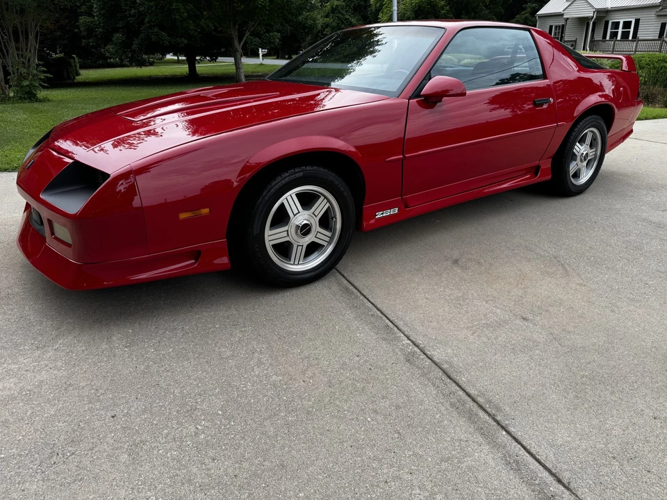 1991 Chevrolet Camaro IROC-Z & Z28 3rd Gen - Image 5 of 31