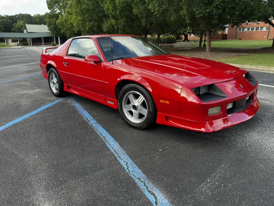 1991 Chevrolet Camaro IROC-Z & Z28 3rd Gen - Image 11 of 31
