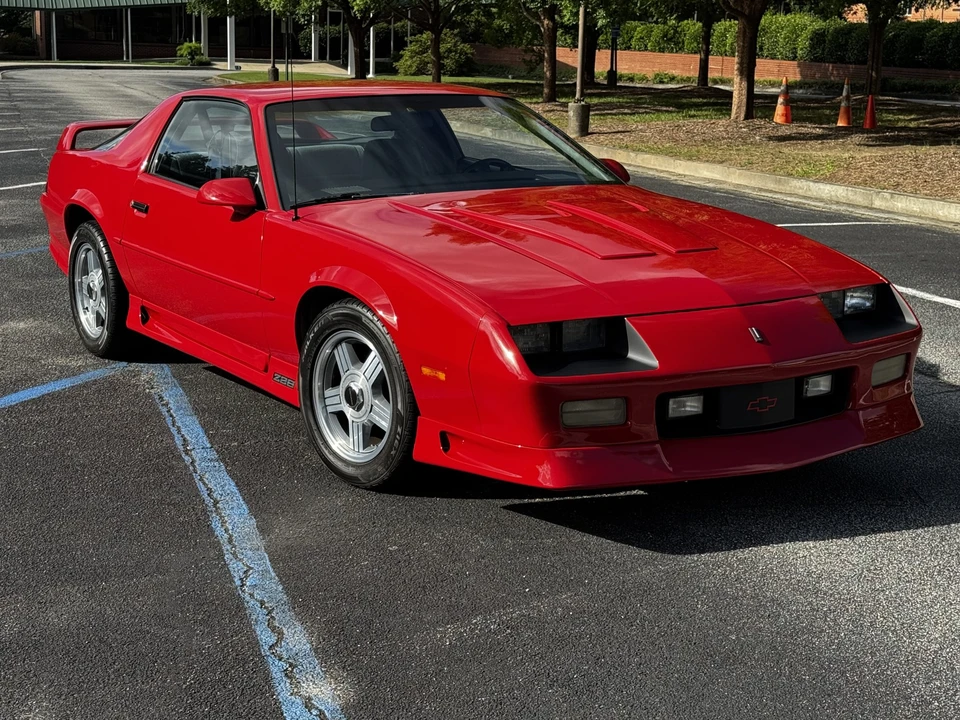 1991 Chevrolet Camaro IROC-Z & Z28 3rd Gen - Image 17 of 31