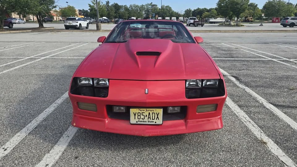 1991 Chevrolet Camaro IROC-Z & Z28 3rd Gen - Image 3 of 19
