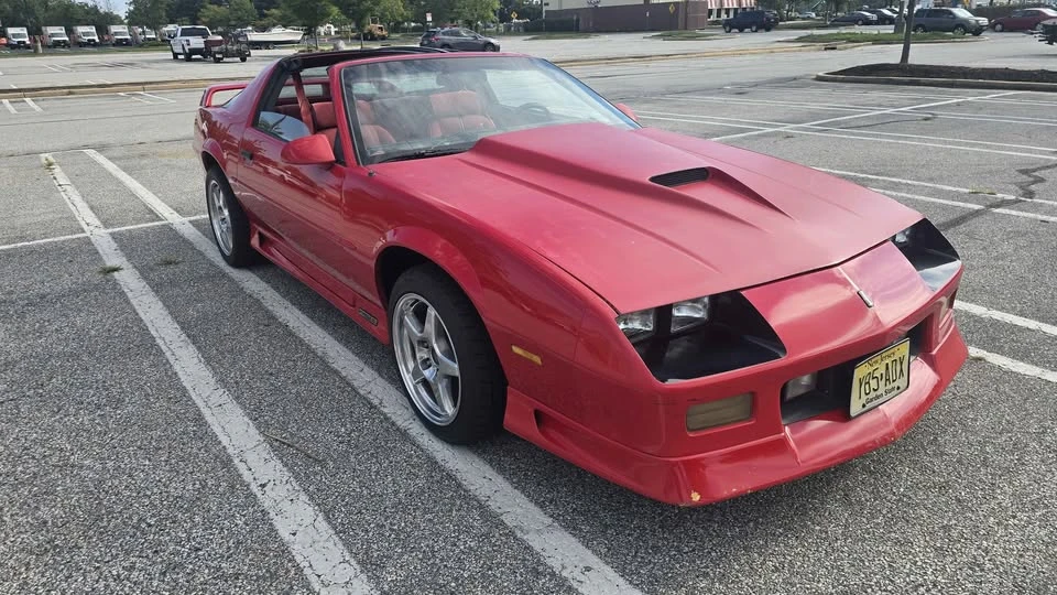 1991 Chevrolet Camaro IROC-Z & Z28 3rd Gen - Image 4 of 19