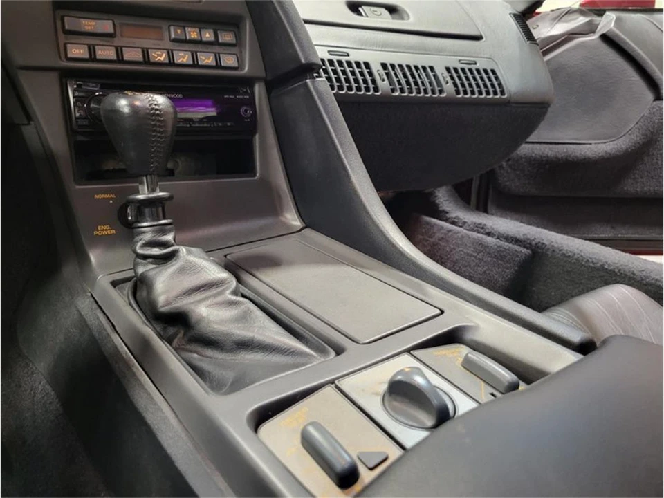1991 Chevrolet Camaro - Image 14 of 24