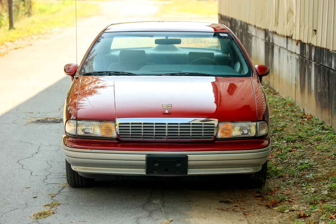1991 Chevrolet Caprice - Image 16 of 31
