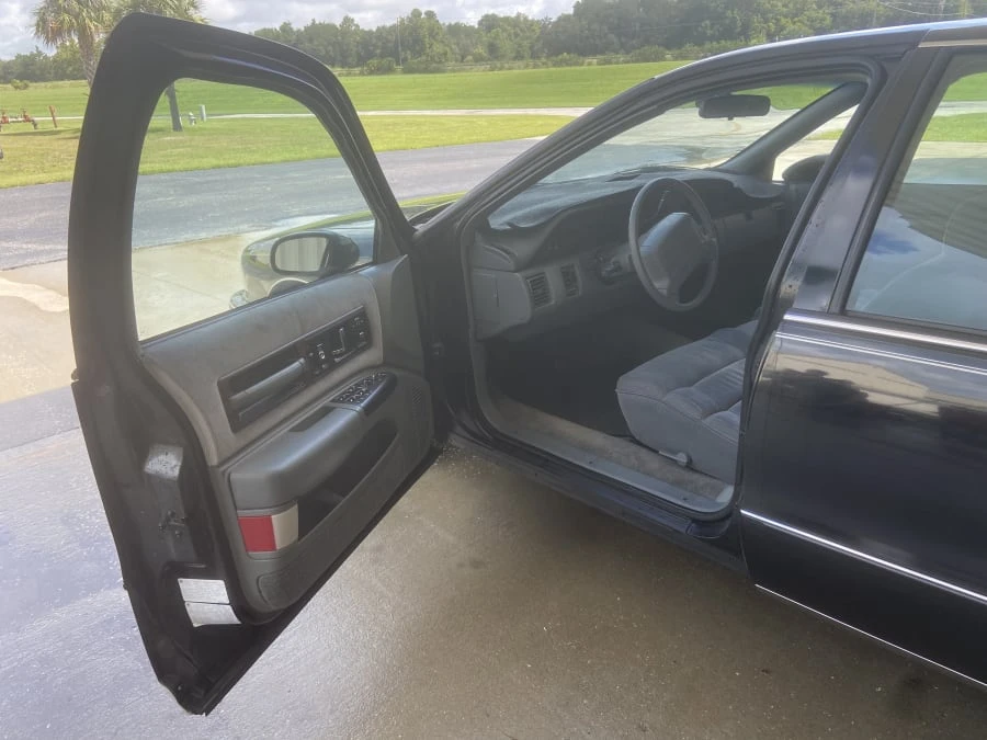 1991 Chevrolet Caprice - Image 4 of 12