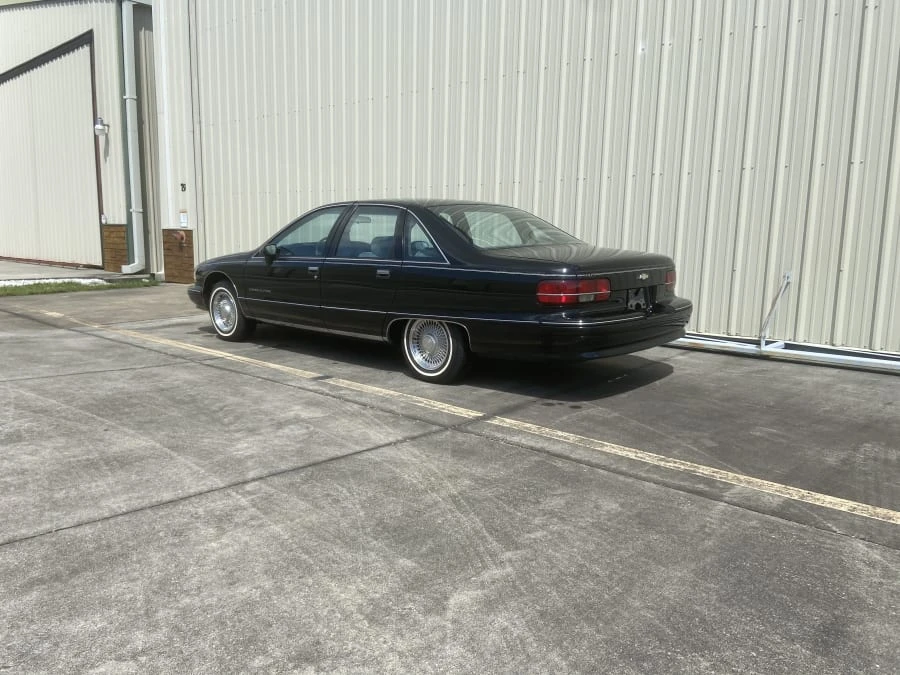 1991 Chevrolet Caprice - Image 3 of 12