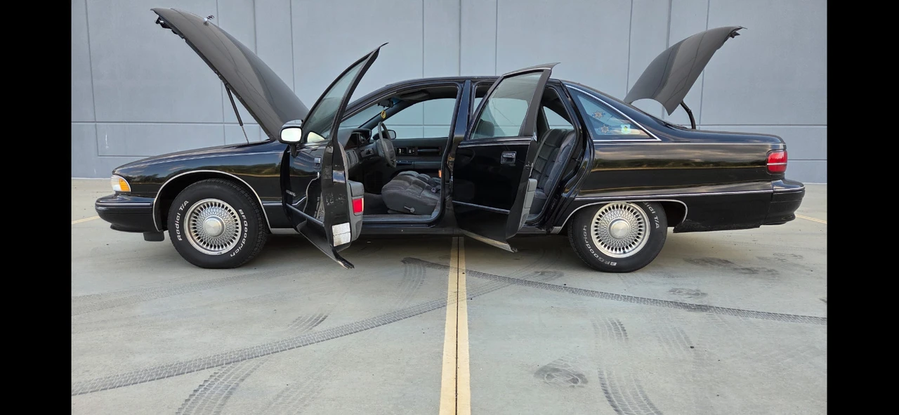 1991 Chevrolet Caprice - Image 9 of 19