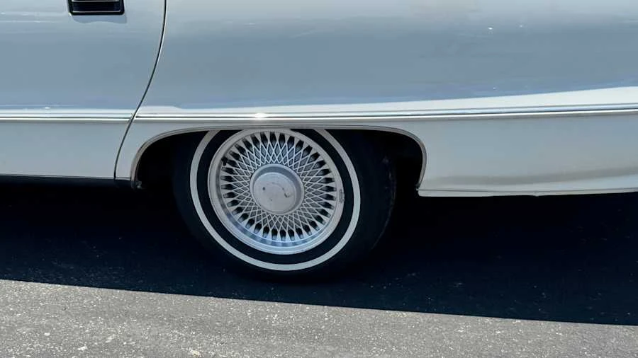1991 Chevrolet Caprice - Image 5 of 13
