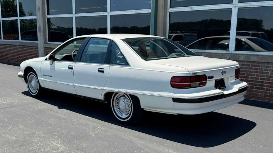 1991 Chevrolet Caprice - Image 3 of 13