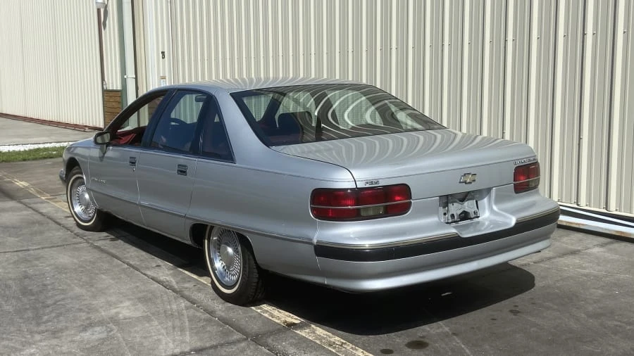 1991 Chevrolet Caprice - Image 10 of 12