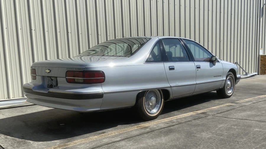 1991 Chevrolet Caprice - Image 3 of 12