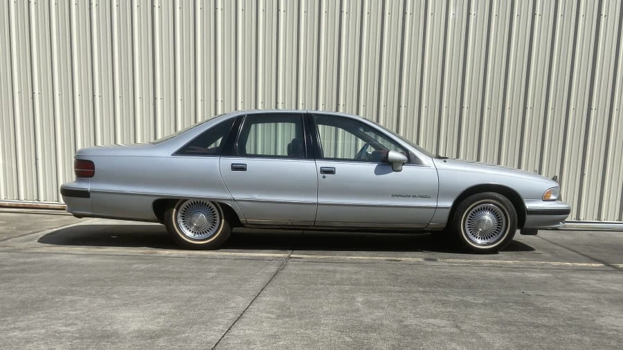 1991 Chevrolet Caprice - Image 11 of 12
