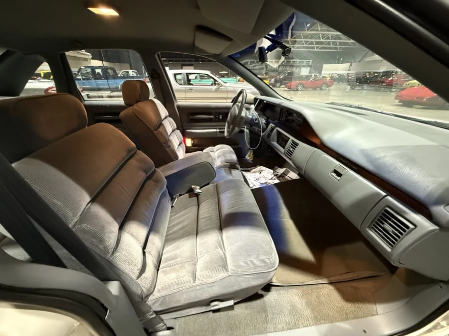 1991 Chevrolet Caprice - Image 11 of 20