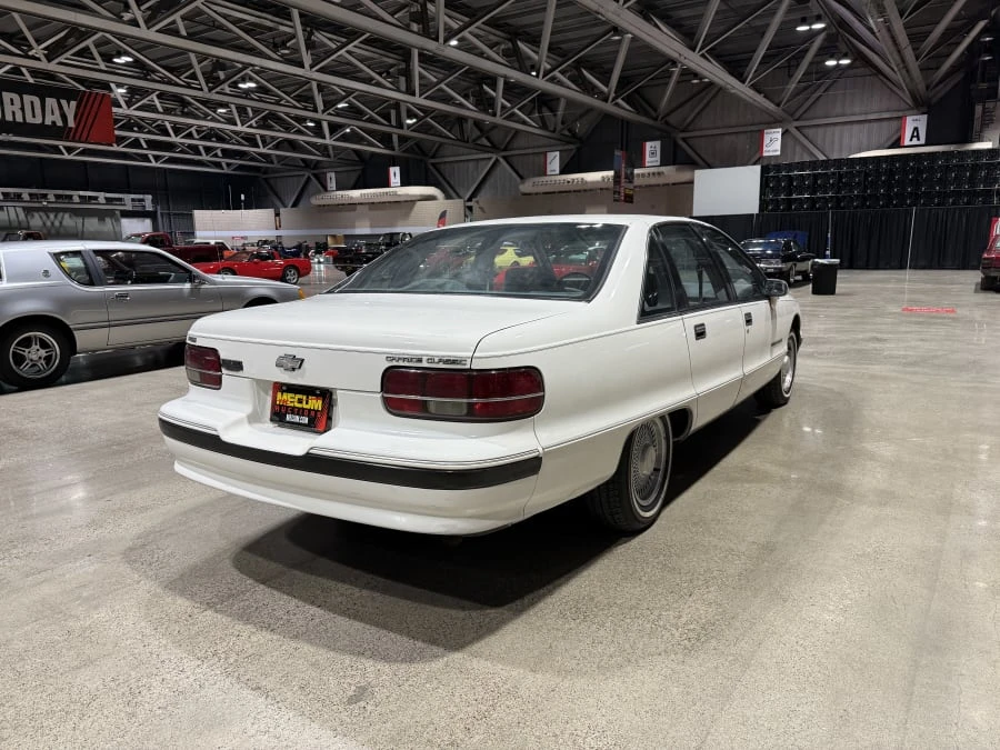 1991 Chevrolet Caprice - Image 9 of 20