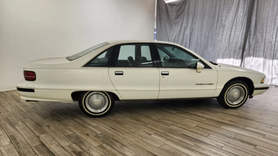 1991 Chevrolet Caprice - Image 2 of 20