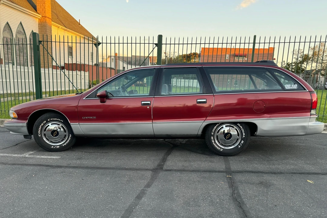 1991 Chevrolet Caprice - Image 3 of 31