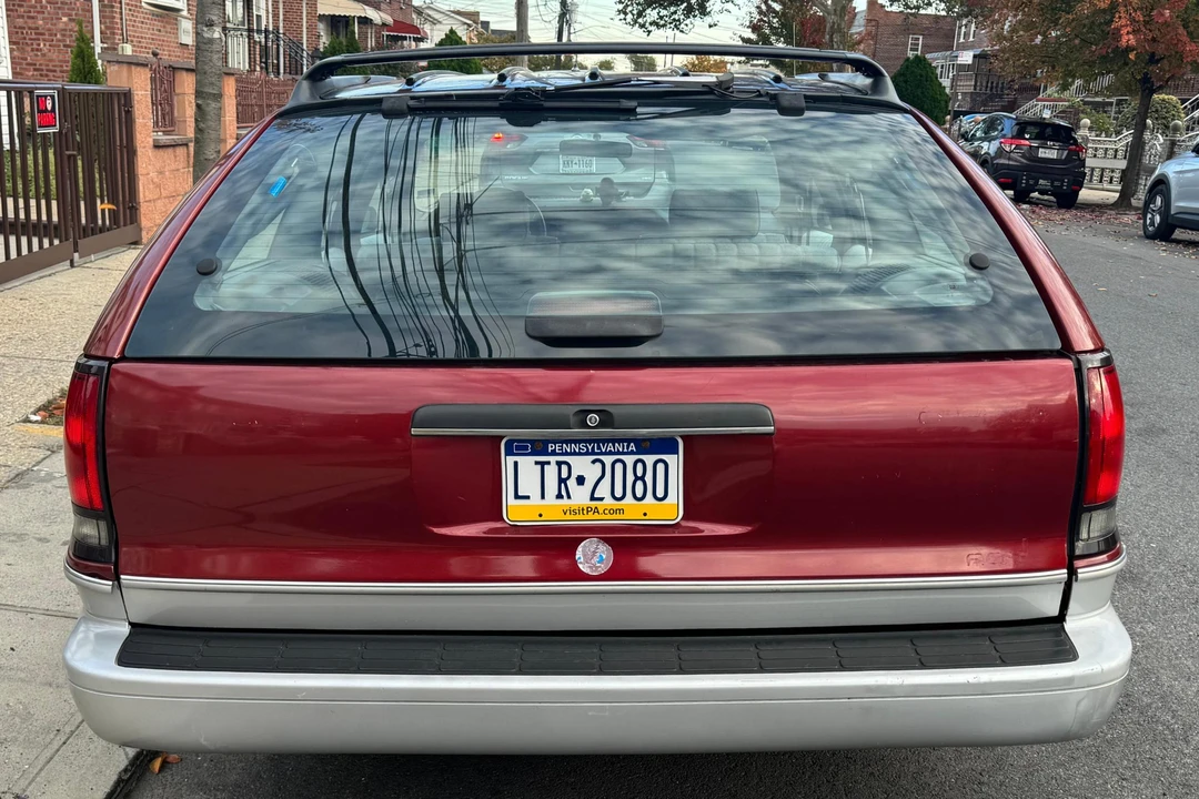 1991 Chevrolet Caprice - Image 5 of 31