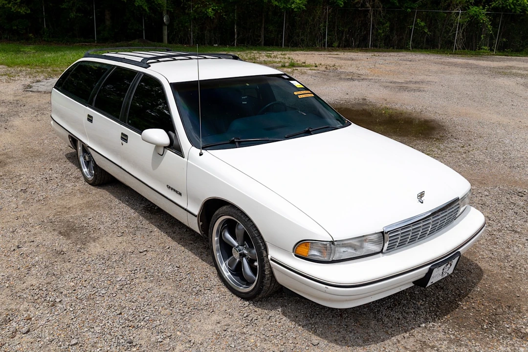 1991 Chevrolet Caprice - Image 2 of 31