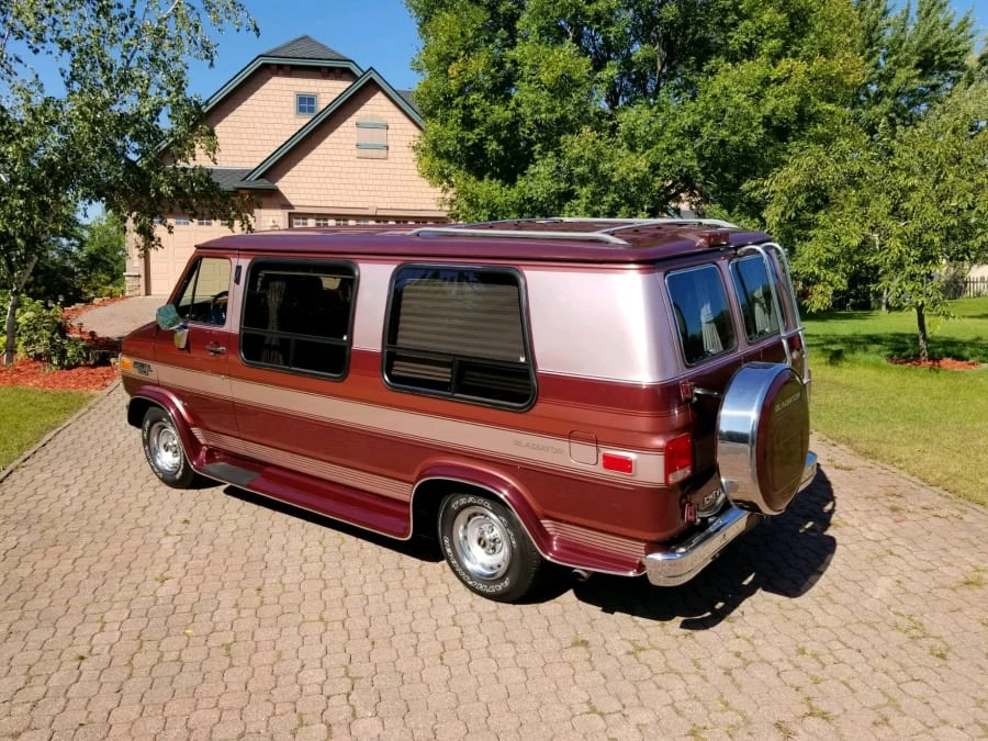 1991 Chevrolet G-Series Van - Image 2 of 6