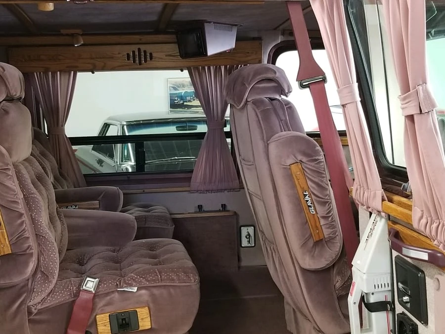 1991 Chevrolet G-Series Van - Image 4 of 6