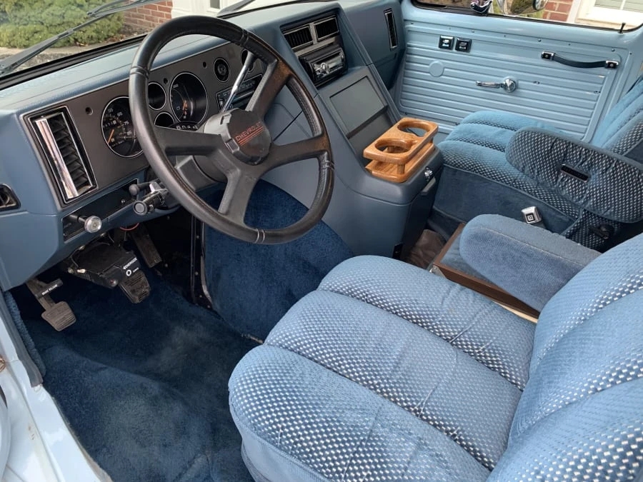 1991 Chevrolet G-Series Van - Image 4 of 7
