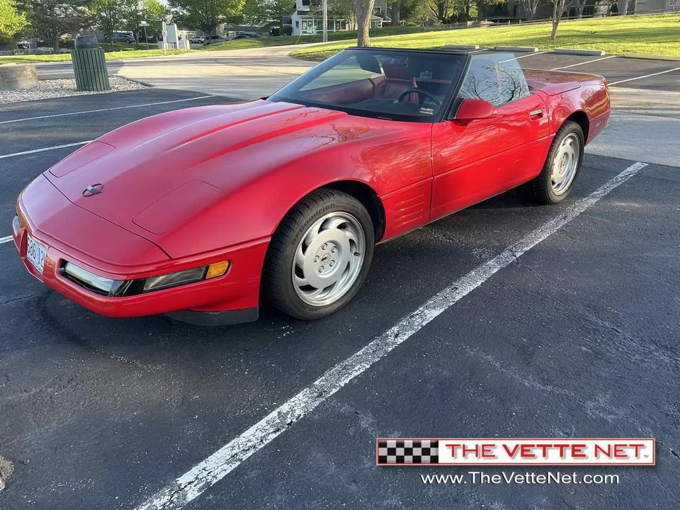 1991 Chevrolet Corvette C4 - Image 2 of 31