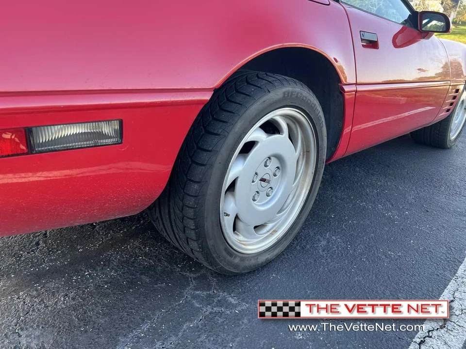 1991 Chevrolet Corvette C4 - Image 15 of 31