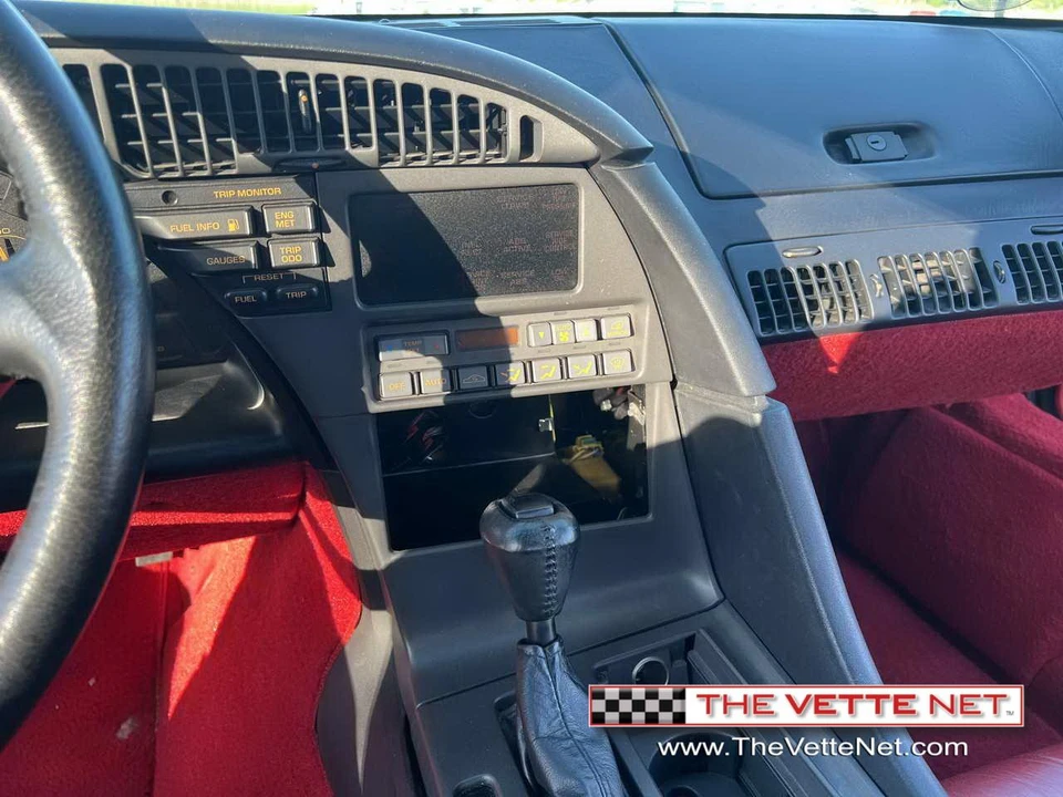 1991 Chevrolet Corvette C4 - Image 29 of 31