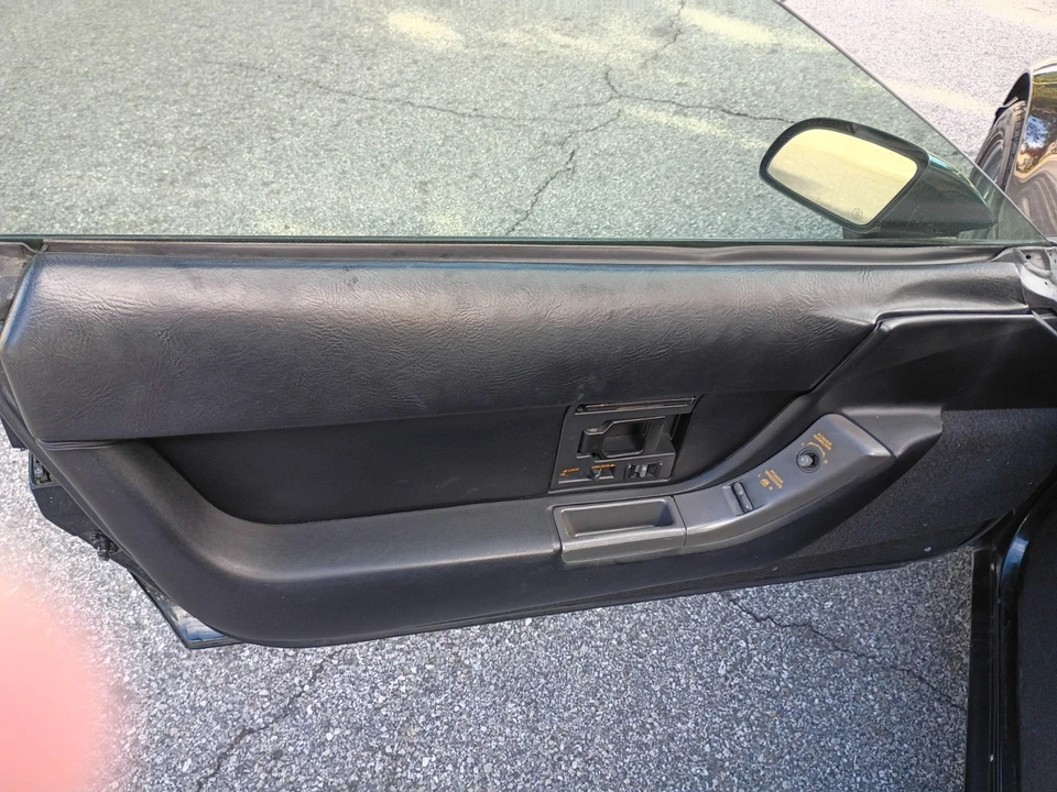 1991 Chevrolet Corvette C4 - Image 13 of 21