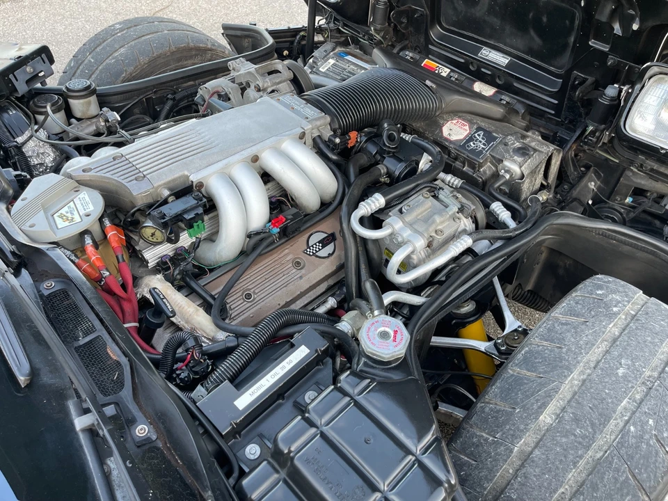 1991 Chevrolet Corvette C4 - Image 15 of 28